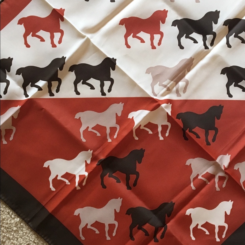 Horse scarf